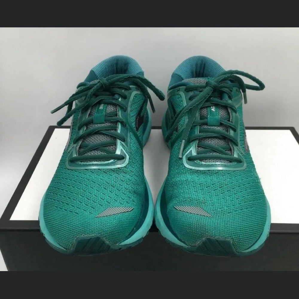 Emerald green Brooks adrenaline 20